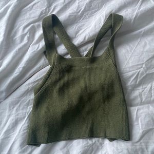 Aritzia Wilfred Backless Cayenne Crop Top